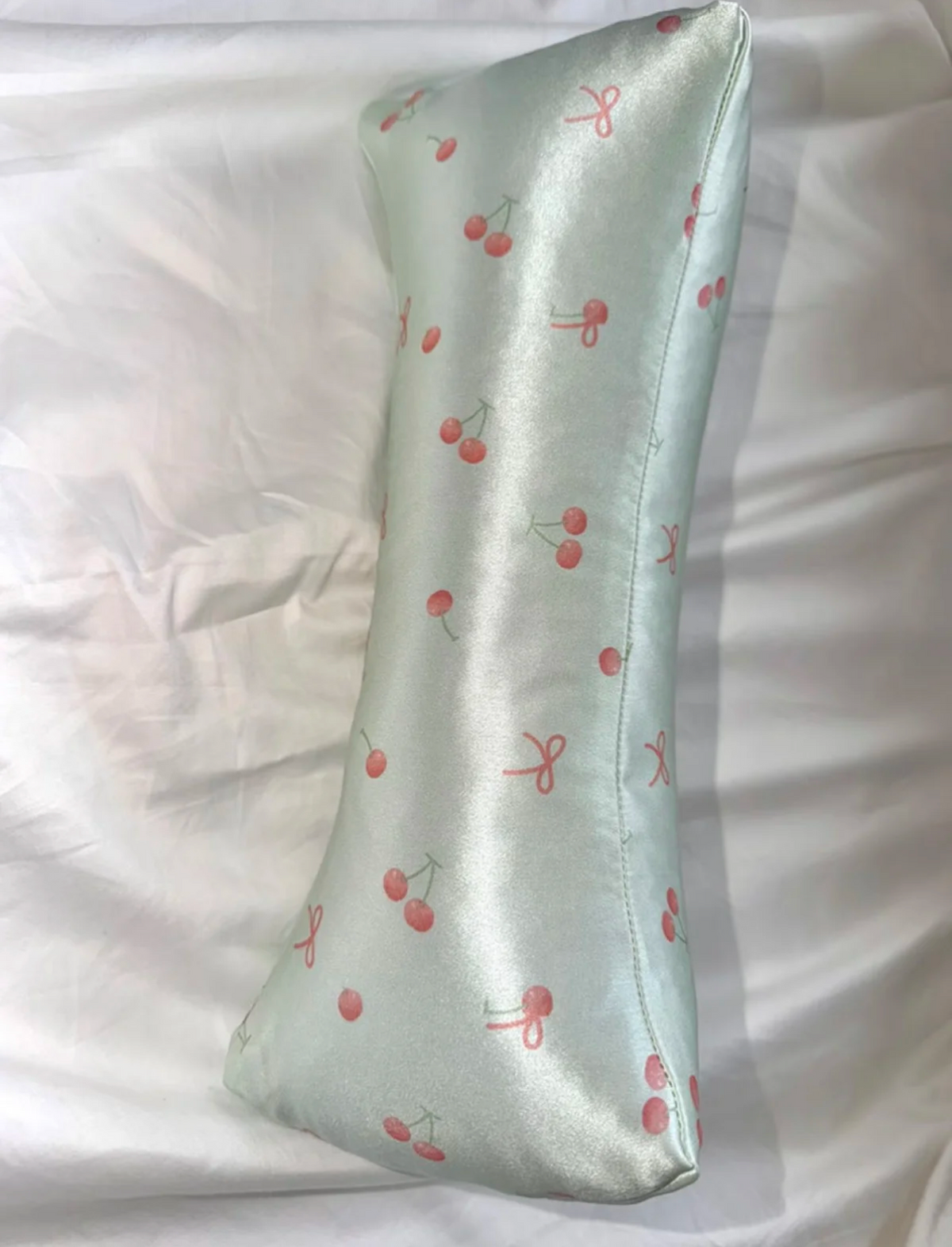 Mint Cherry & Bow 22 Momme Mulberry Silk Neck Pillow